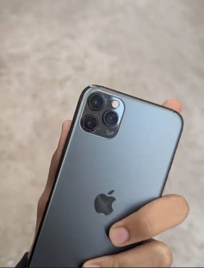 iPhone 11 Pro Max factory unlock water pack