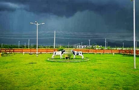 Taxila Garden 5 Marla Corner+ Park Face 40feet+30 Feet Road Lavel Plot