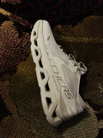 100% ORIGINAL , UNUSED ,  SKECHERS (SNEAKERS)