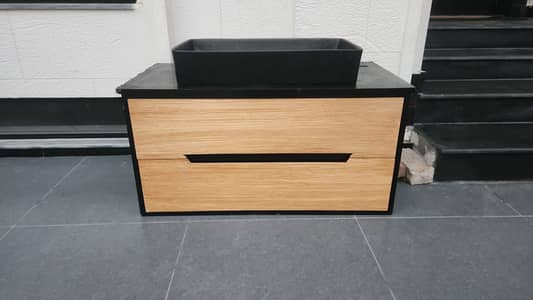 Almost new Beautiful Bathroom Vanity Set for Sale