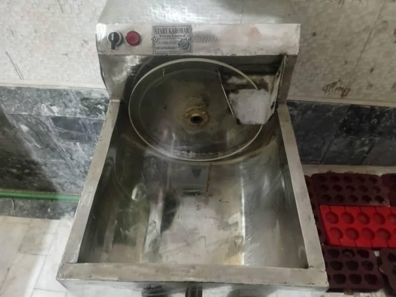 Chocolate making machine 0