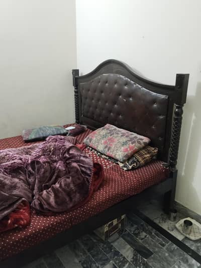 1 Double Bed 1 Single Bed available for Sale