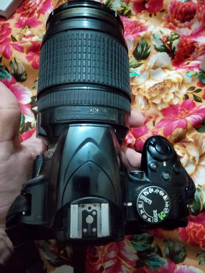 Nikon d3400 for sale.