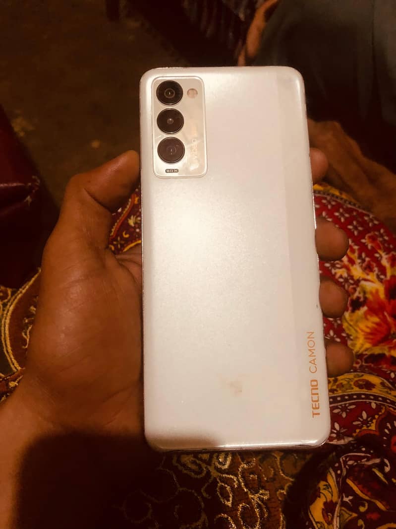 Tecno Camon 18P 1