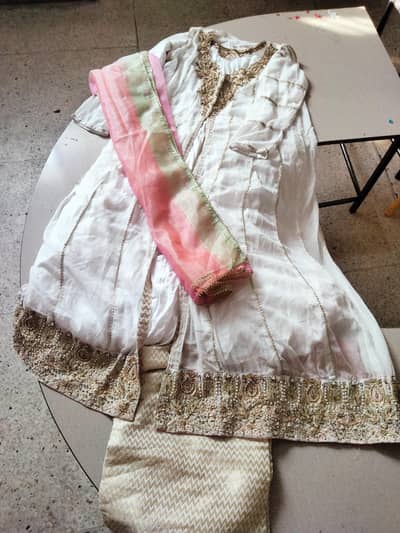 preloved fancy 3pc stiched frock