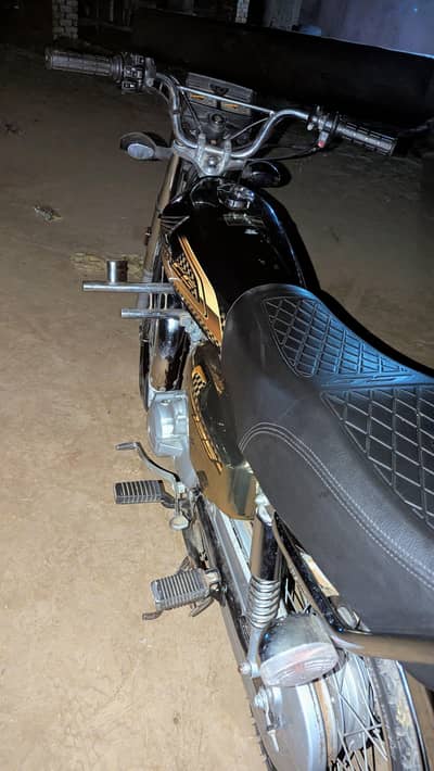 Honda 125 2025 model(Gold education )Self start