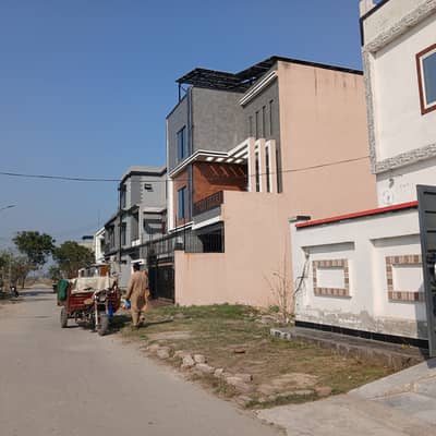 7 Marla House Available For sale In Lahore Motorway City T Block 0306-4500789