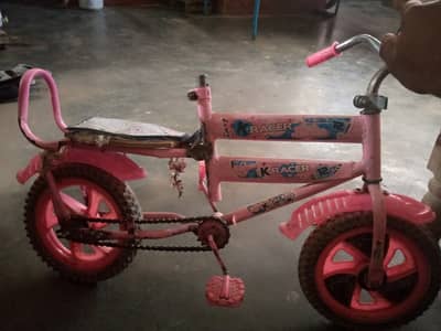 Surf seat lagani hy Baki bilkul OK hy