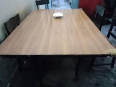 1 dyning tabal and 6 chairs