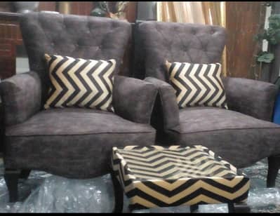 Very beautiful heavy Luxury 2chairs with table 03335138001