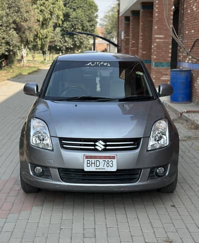 Suzuki Swift DLX 1.3 Navigation 2016 December. Totel Genuine