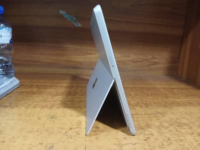 Microsoft Surface Go 2 - 8GB RAM / 128GB SSD (LTE Model)