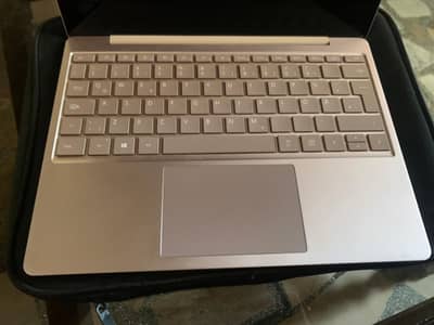 Microsoft Surface Laptop Go |core i5 10thgen | 256gb ssd 8gb ram touch