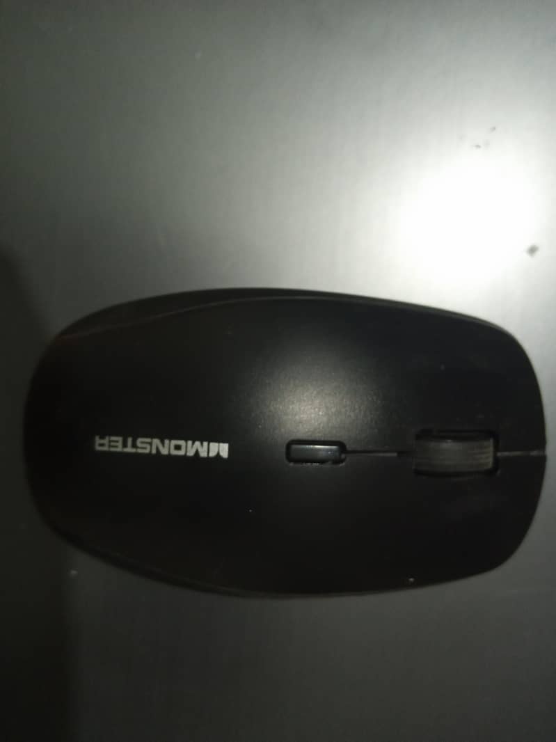 Wireless keyboard+ mouse 1