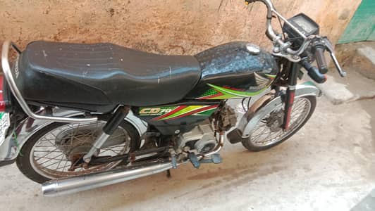 cd 70 bike ha jis ny laini ha rabita kar ly 03107344960