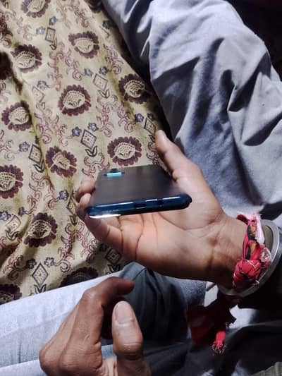 mobile phone good condition 8 to 10