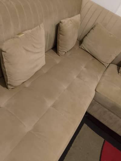 L shaped sofa set in new condition