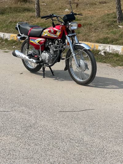 Honda CG 125-Excellent bike| Year 2025 |Call + WhatsApp 0305-5734401