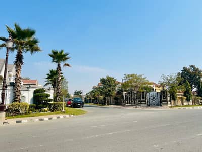 Corner 1 Kanal Pair Plot Available For Sale In Lake City Sector M-1