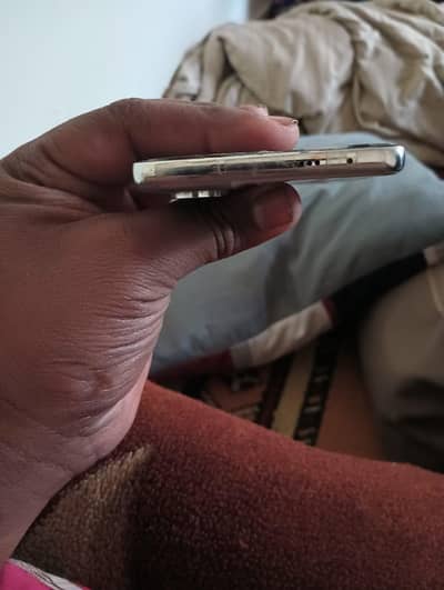 Camone 40 Box and charge