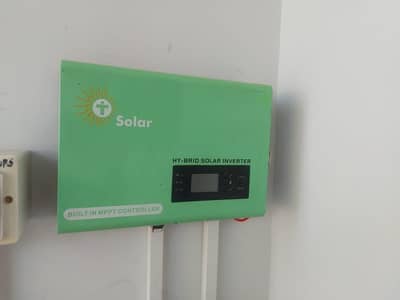 Sunpolo 2400VA MPPT inverter used for solar power systems.