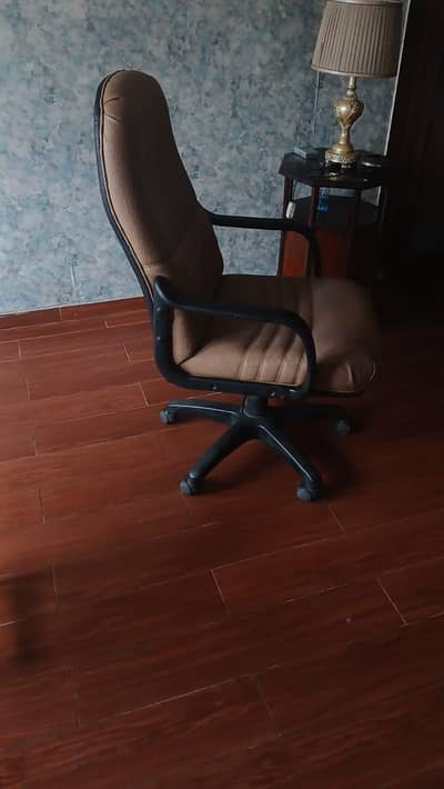 excutive office chair