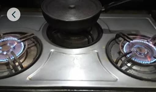 3 burner stove izone company like new