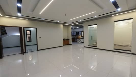 BEAUTIFUL CENTER LOCATION BUNGLOW DOUBLE STORY PRIME LOCATION FB AREA BLOCK 10 FOR SALE