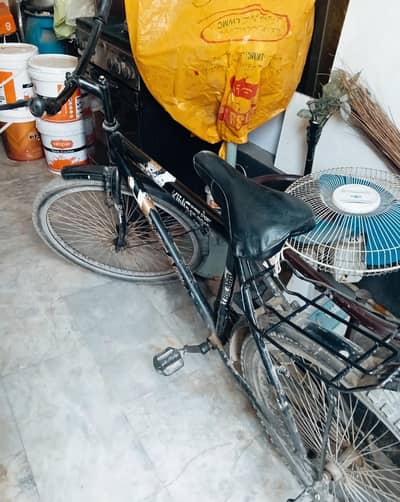 Branded Cycle in Good condition available in wapda town LHR.