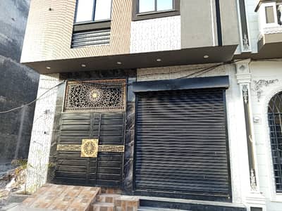 Prominently-Located Main Double Road Building Available In Canal Point Housing Scheme For sale