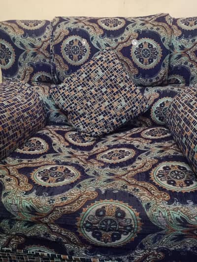 5 seater beautiful charming coloured quality poshish sofa