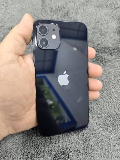iPhone 12 with full box for sale me