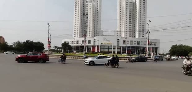 Flat Sized 3200 Square Feet Is Available For sale In Clifton - Block 6