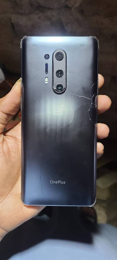 one plus 8 pro 12+256 Pta Approve with box charjer