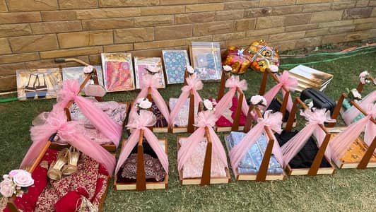 Beautiful bari decoration stand, Premium Wooden Jahez