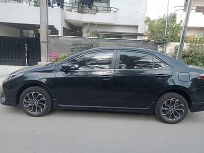 Toyota Corolla Altis Grande X CVT-i 1.8 | First Owner|Full B2B Genuine