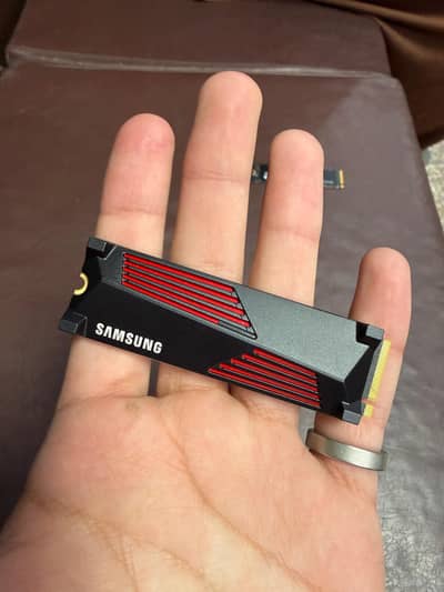 Samsung 2TB SSD W HeatSink