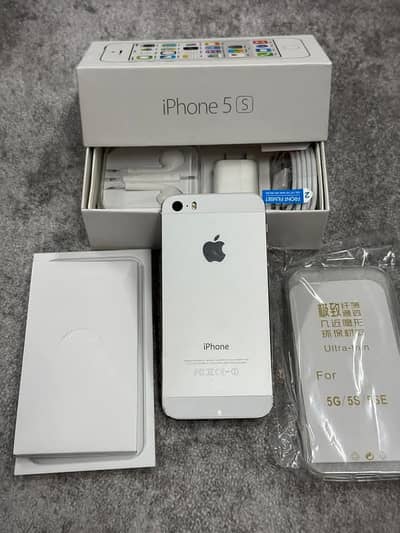 iPhone 5s PTA Approved 64GB Full Box