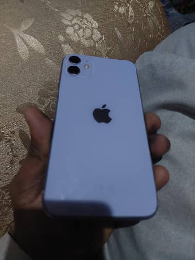 Iphone 11 /128gb battery 72