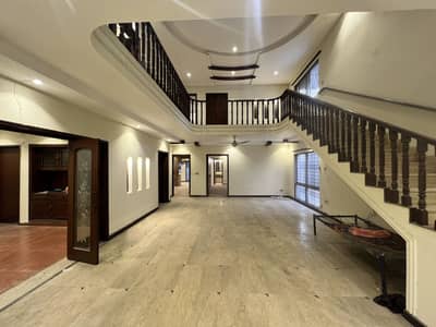 1 KANAL FULL HOUSE FOR RENT DHA PHASE 3