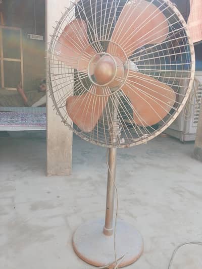 padestal fan