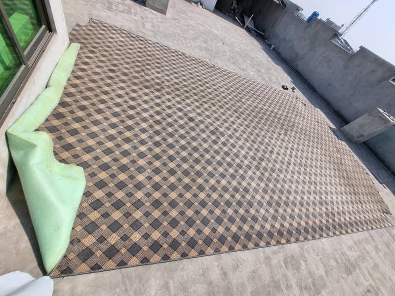 انتہائ کم استعمال ہوا کارپٹ  مٹی وغیرہ سے صاف ستھری حالت 2