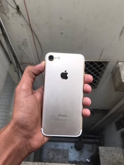 Apple IPhone 7 Factory Unlocked Urgent Sale