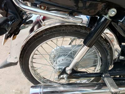 CD70 25 model available