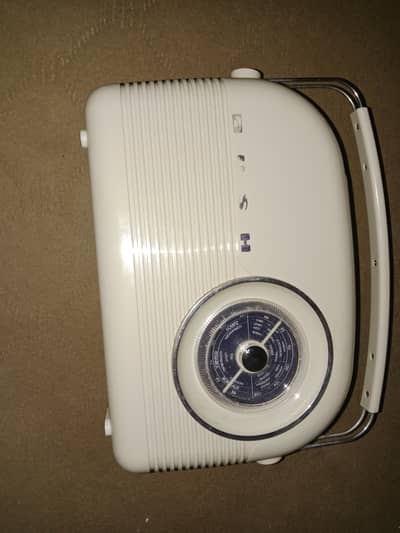 Bush Classic DAB/FM Radio – 8/10 Condition –