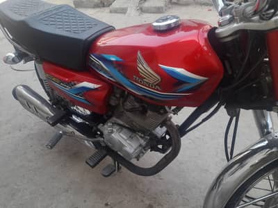 Honda CG125 available for sale in red color model 2023/24. .