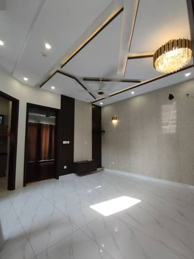 5 Marla House For Rent Ideal Location