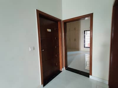 Buying A On Excellent Location House In Ferozepur Road?