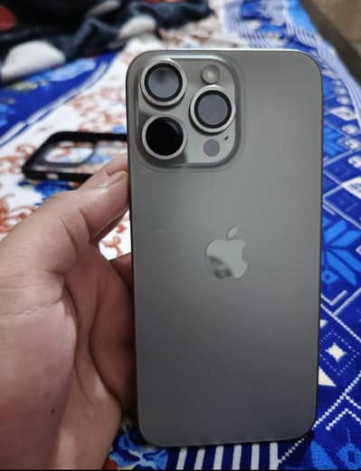 iPhone 15 pro max natural tatinum fu