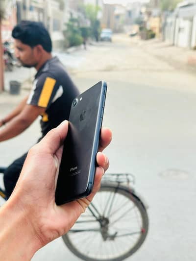 iPhone 7 non 87 battery health all ok